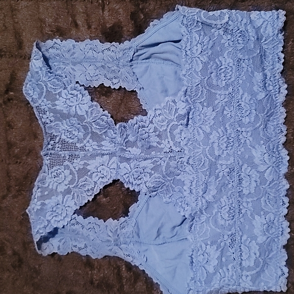 Anemone Lace Bralette - Picture 2 of 3